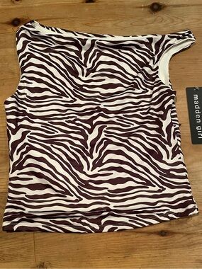 NWT Steve Madden Animal Print Off Shoulder Tank Boho Beach Athleisure M